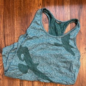 Oiselle Flyout tank